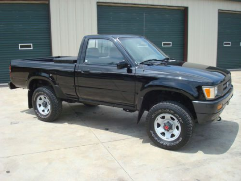 1993 Toyota Tacoma 4x4 22re 4 Cylinder 5 Speed Low Miles on 2040cars