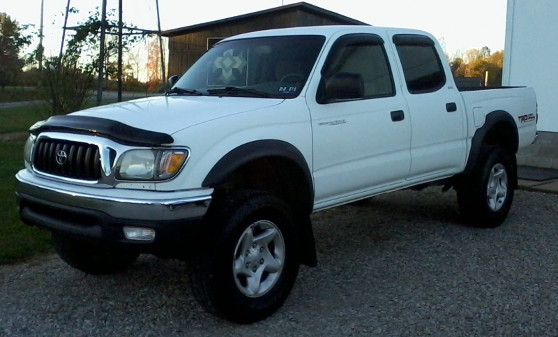 2004 Toyota Tacoma Overview