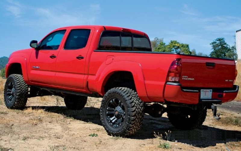 lifted-toyota-tacoma-4x4-trucks-for-sale