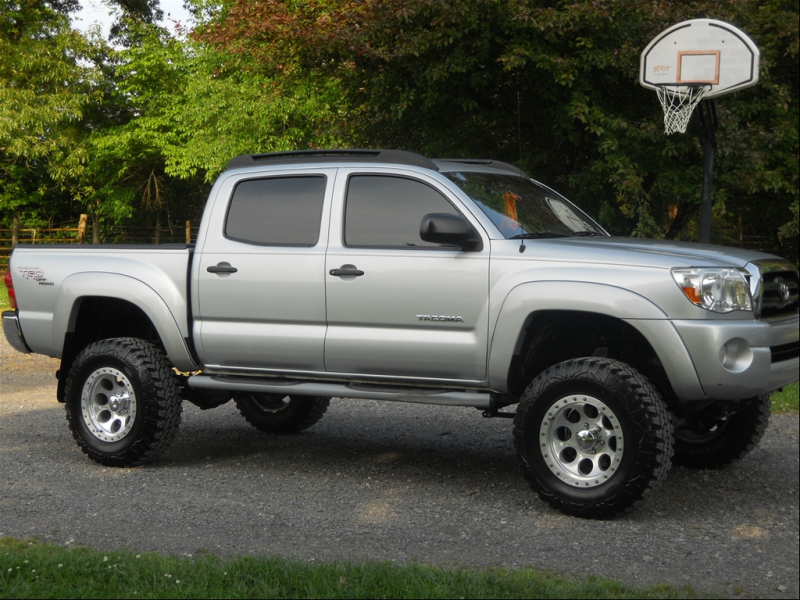 ALTSTM’s ToyotaTacoma Double Cab