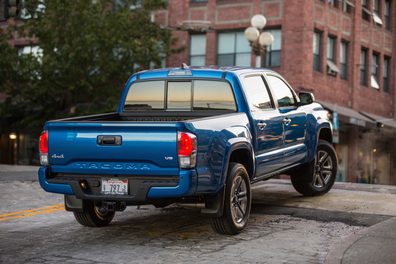 2016 Tacoma | Toyota’s all-new midsize truck ready for battle