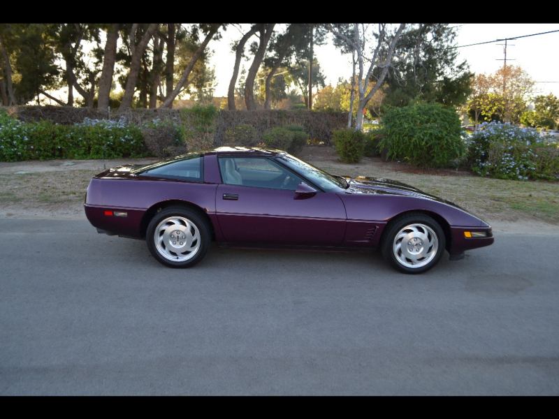1995 Chevrolet Corvette Coupe Dark Purple Metallic
