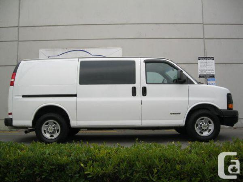 White 2003 Chevrolet Express Cargo Van 3500 135" WB RWD 138200km - $ ...