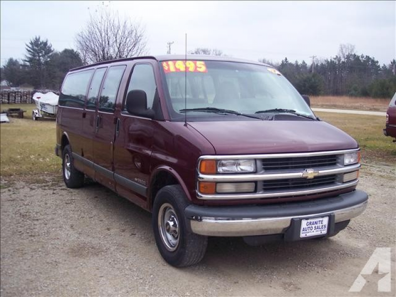 2000 Chevrolet Express 3500 for sale in Redgranite, Wisconsin