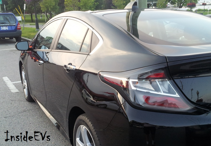 2016 Chevrolet Volt On The Road In Canada – Photos