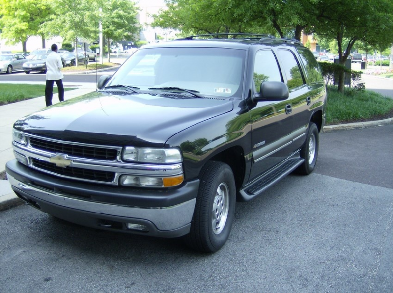 2002 Chevrolet Tahoe LT picture, exterior