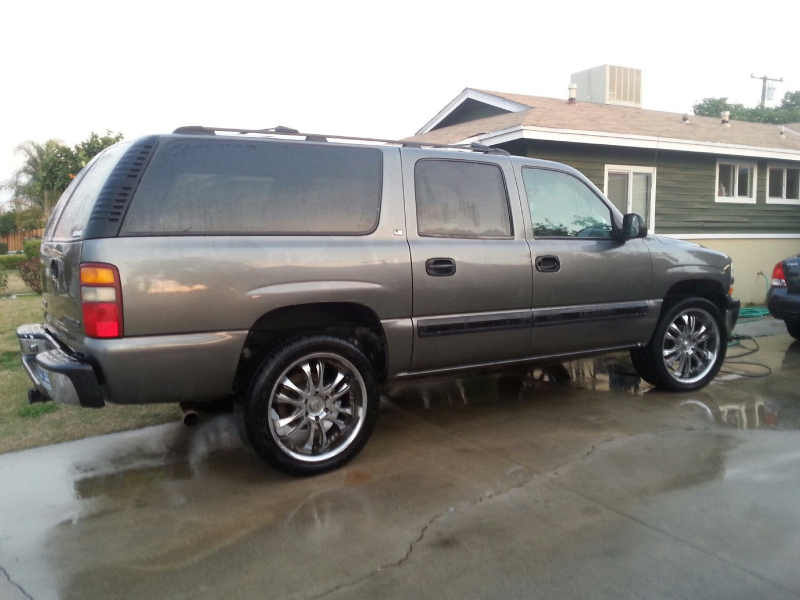 Picture of 2001 Chevrolet Suburban 4 Dr 1500 LS SUV