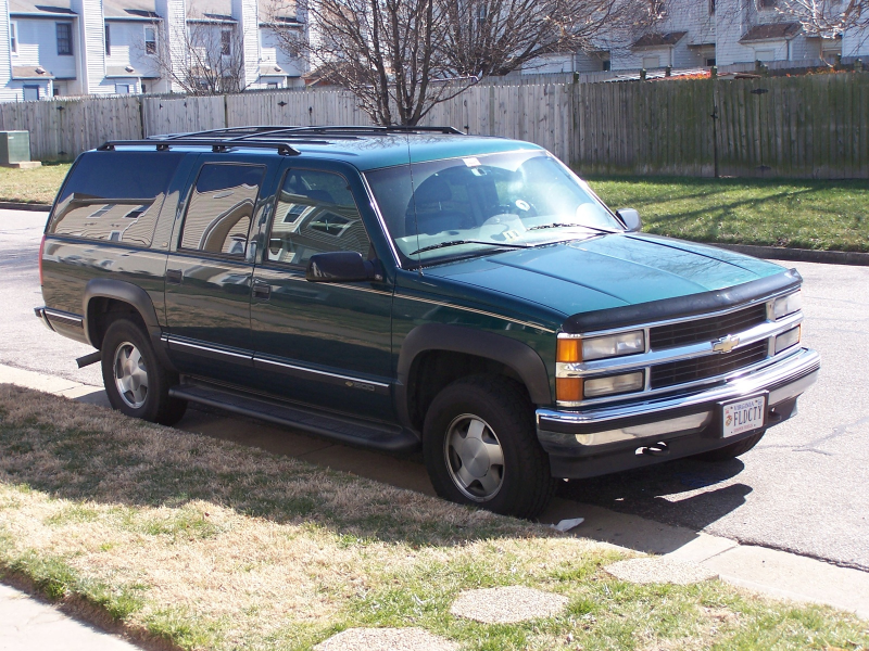 Picture of 1998 Chevrolet Suburban K1500 4WD, exterior