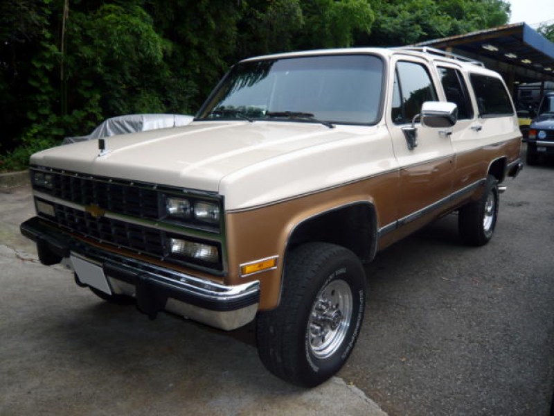 1991 Chevrolet Suburban 2500