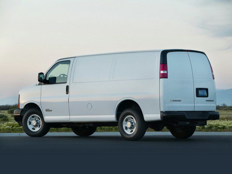 2014 Chevrolet Express 1500 Minivan Van Work Van Rear wheel Drive ...