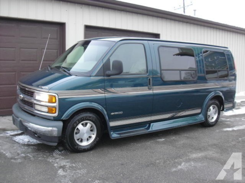 1999 Chevrolet Express 1500 for sale in Muncie, Indiana