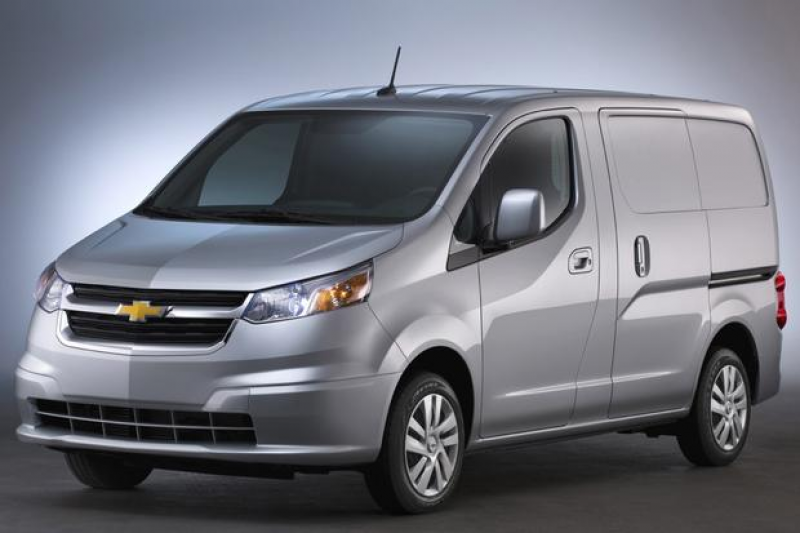 ... chevy s full size van lineup the 2015 chevrolet express 3500 packs a