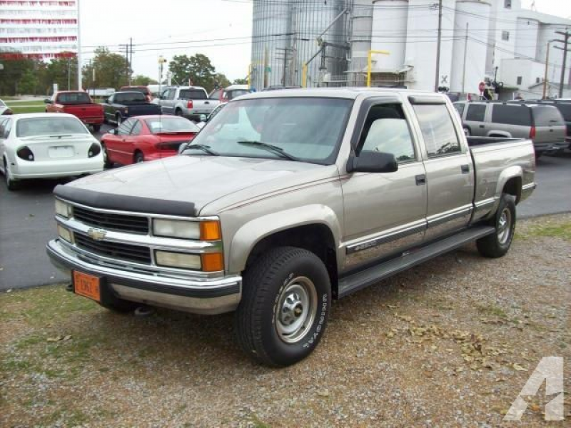 1999 Chevrolet Silverado 2500 for sale in Nashville, Illinois