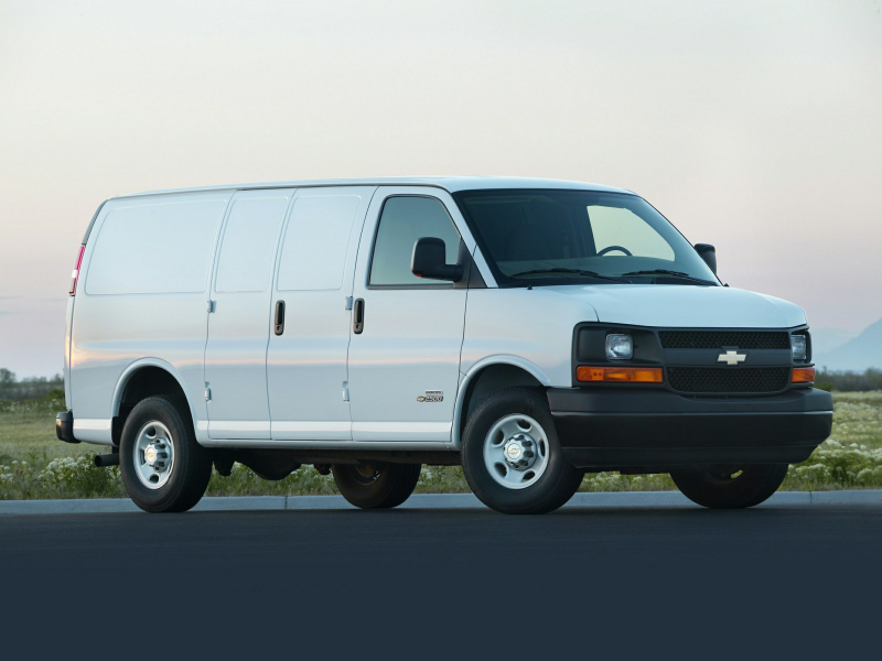 2014 Chevrolet Express 2500 Minivan Van Work Van Rear wheel Drive ...