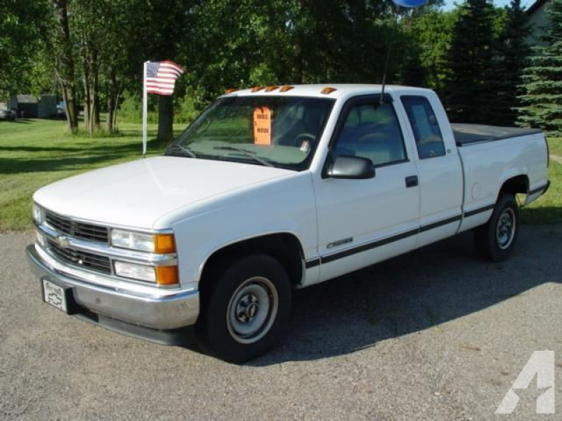 1998 Chevrolet 2500 Silverado for sale in Charlotte, Michigan