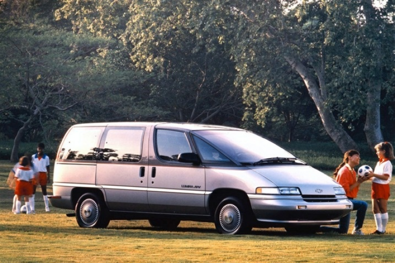 1990 Chevrolet Lumina APV Picture
