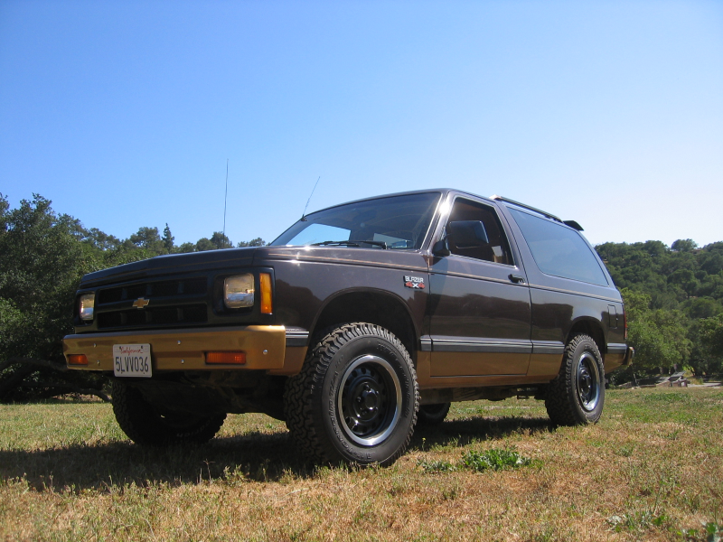 Home / Research / Chevrolet / S-10 Blazer / 1990