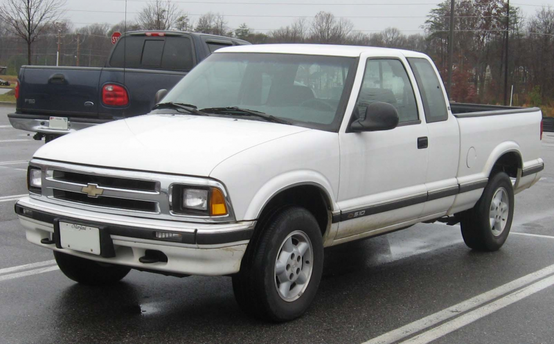 Description 1994-1997 Chevrolet S-10.jpg