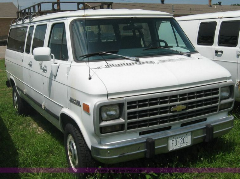 5712.JPG - 1993 Chevrolet Sportvan G30, 66,474 miles on odometer, 5 7L ...