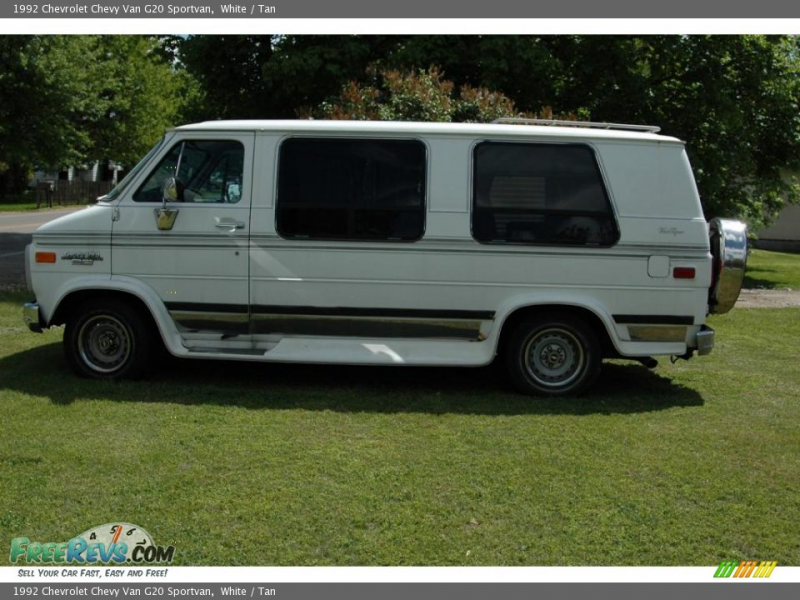 1992 Chevrolet Chevy Van G20 Sportvan, White / Tan