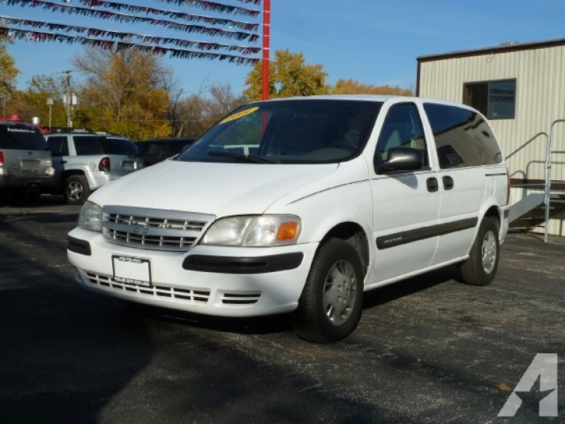2001 Chevrolet Venture LS for sale in Chicago Heights, Illinois