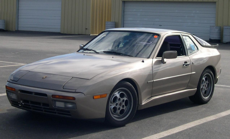 File:1986 Porsche 944.jpg