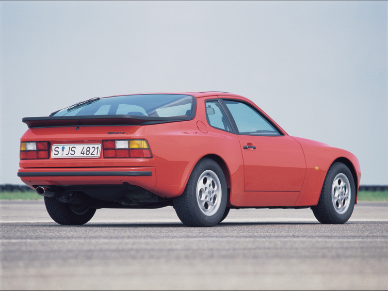 Porsche 944