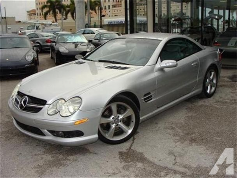 2004 Mercedes-Benz SL-Class for sale in Saint James, New York