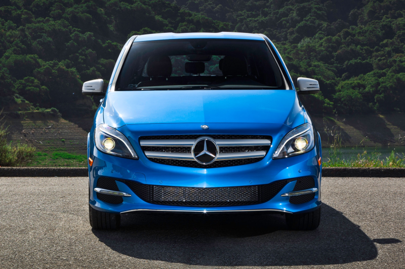 2014 Mercedes Benz B Class Electric Drive front view