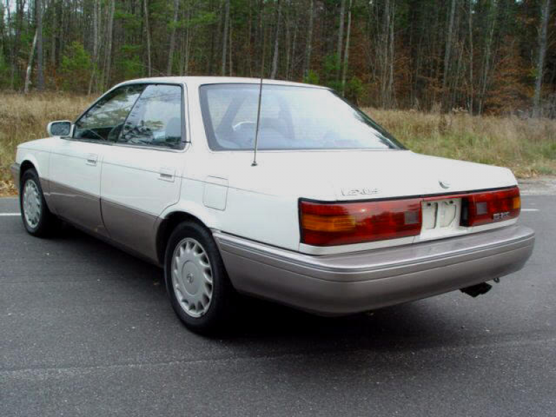 Photo of a 1991 Lexus ES 250