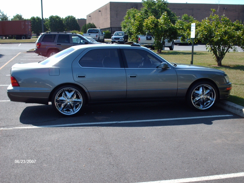 1996 Lexus LS 400 Base, if this was your and you wake up in the moring ...