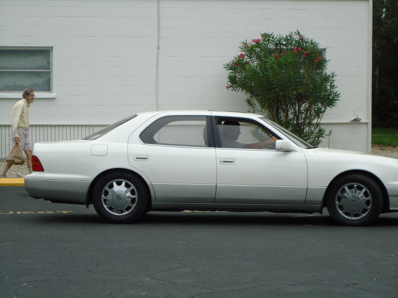 the lexus ls 400 was left unchanged for 1996 after
