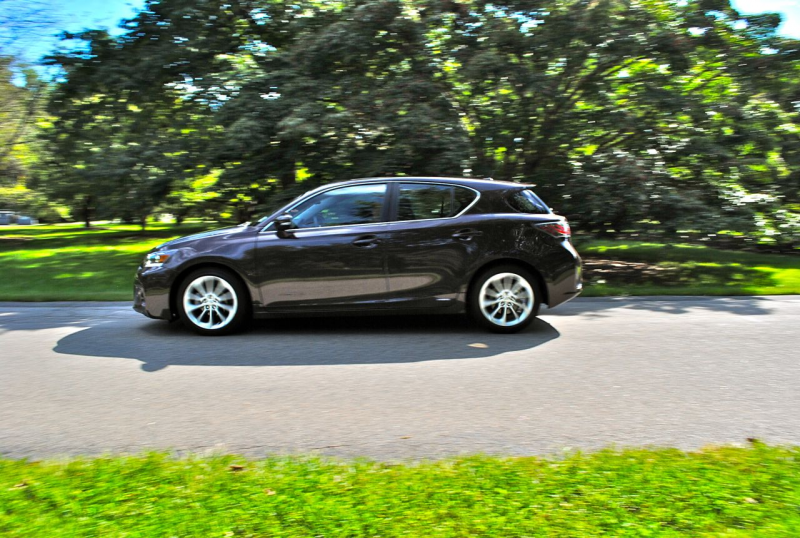 Review: 2012 Lexus CT 200h Side View (Action Shot)