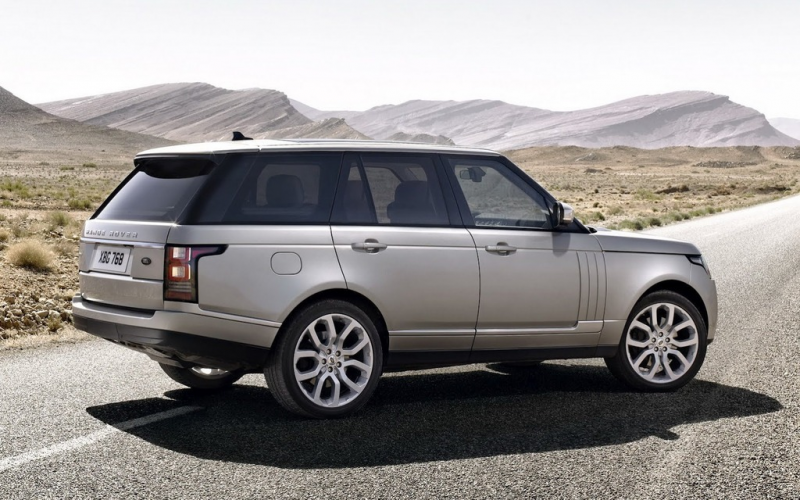 119555_2014_Land_Rover_Range_Rover_Gains_Supercharged_V6.jpg