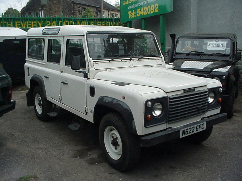 Picture of 1995 Land Rover Defender