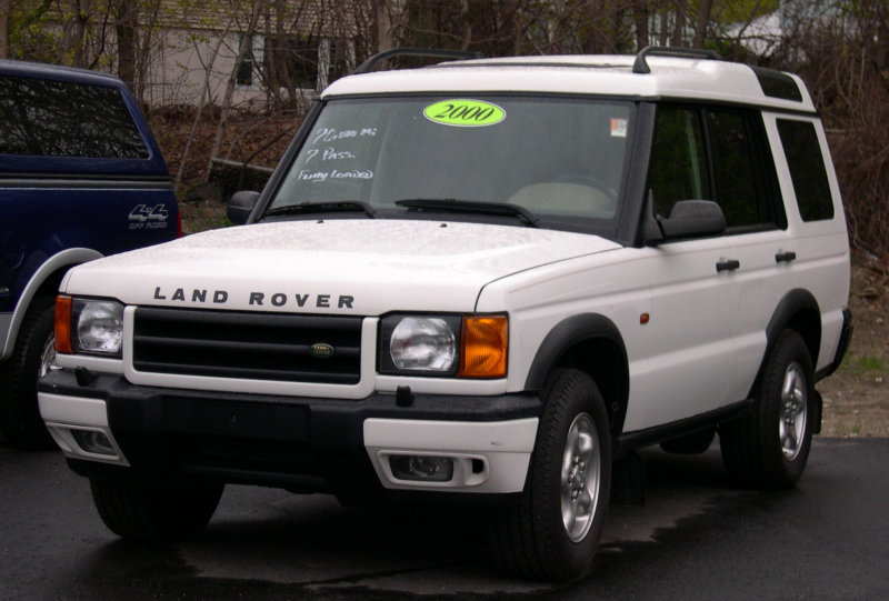 Description 2000 Land Rover Discovery white.jpg