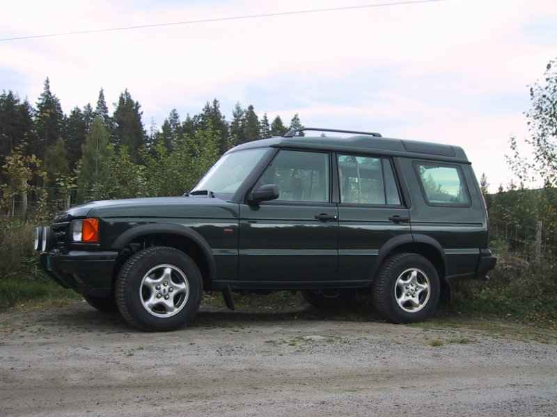 File:2000 Land Rover Discovery.jpg