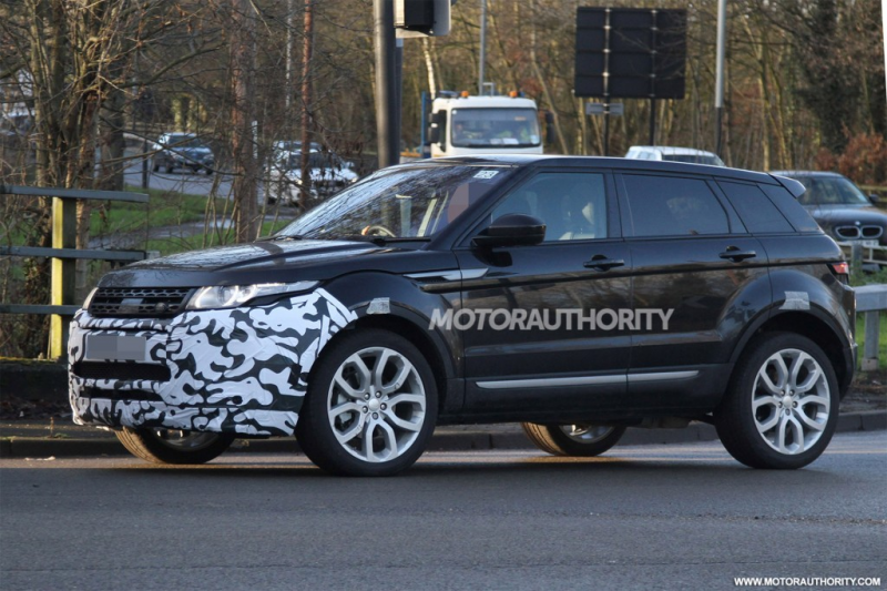 2016 Land Rover Range Rover Evoque facelift spy shots - Image via S ...
