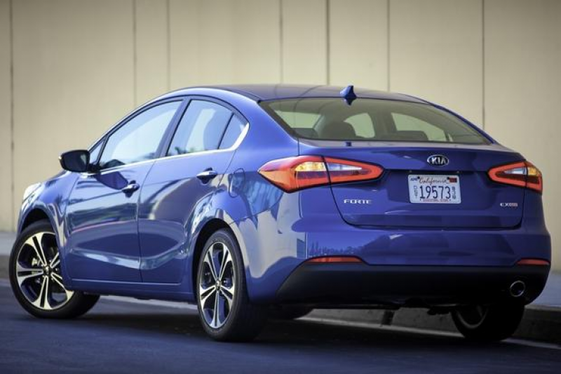 Photo Gallery of the 2015 Kia Forte- Autos, Review and Specification