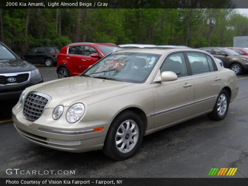 2006 Kia Amanti in Light Almond Beige. Click to see large photo.