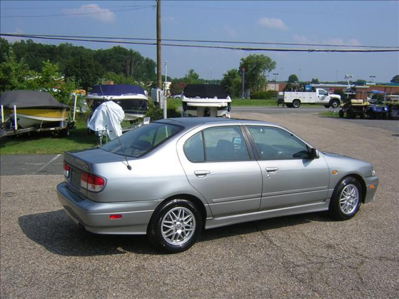 2000 Infiniti G20T Sedan - Fully loaded and well maintained FOR SALE