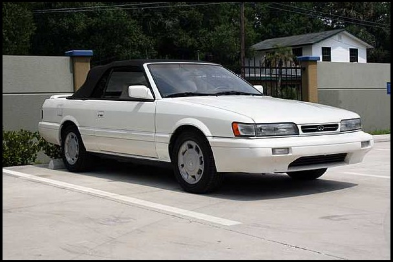 1992 Infiniti M30 Convertible Automatic presented as lot F61 at St ...
