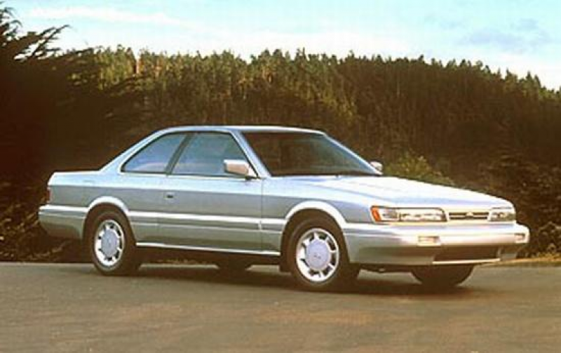 Front Right Silver 1990 Infiniti M30 car Picture