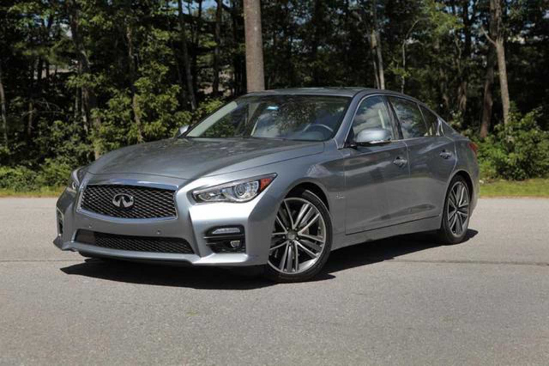 2014 Infiniti Q50 - Infiniti knows that even luxury car buyers can ...