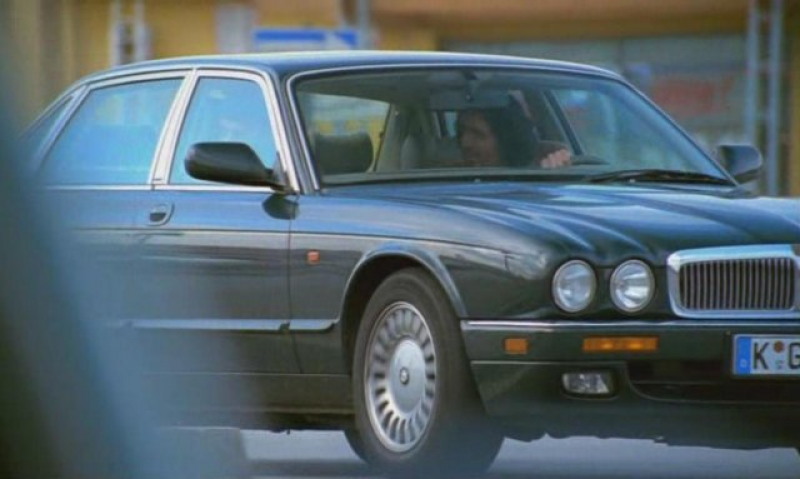 1995 Jaguar XJ12 [X305]