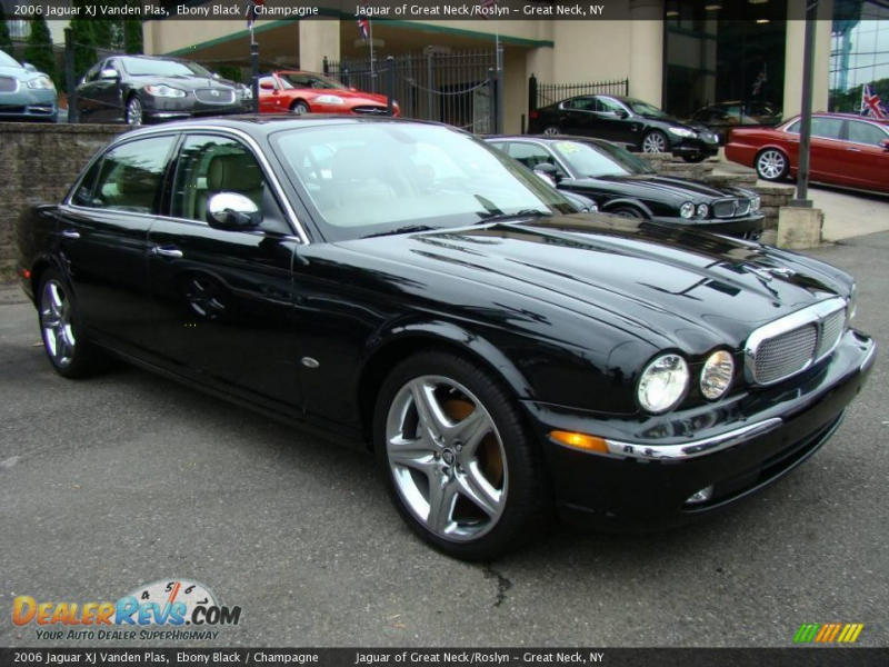 2006 Jaguar XJ Vanden Plas Ebony Black / Champagne Photo #6