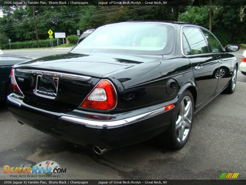 2006 Jaguar XJ Vanden Plas Ebony Black / Champagne Photo #5