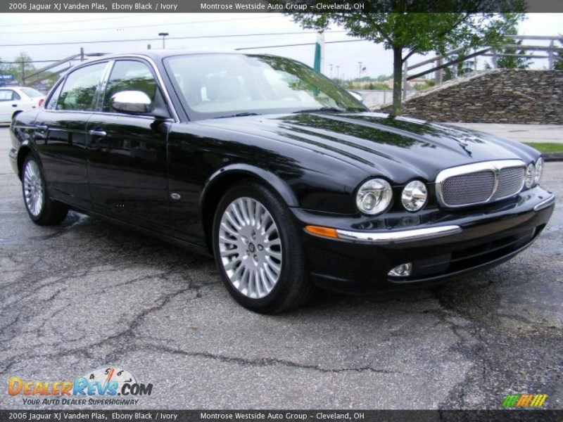 2006 Jaguar XJ Vanden Plas Ebony Black / Ivory Photo #7