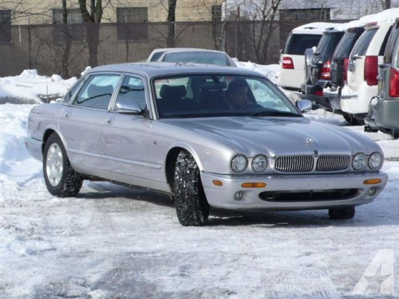 2001 Jaguar XJ8 Vanden Plas for sale in Cleveland, Ohio