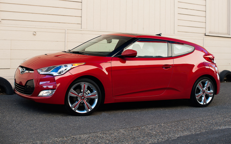 2012 Hyundai Veloster In Red Side View